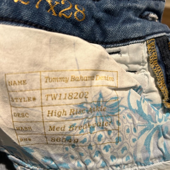 Women’s Tommy Bahama Jeans - Picture 4 of 6